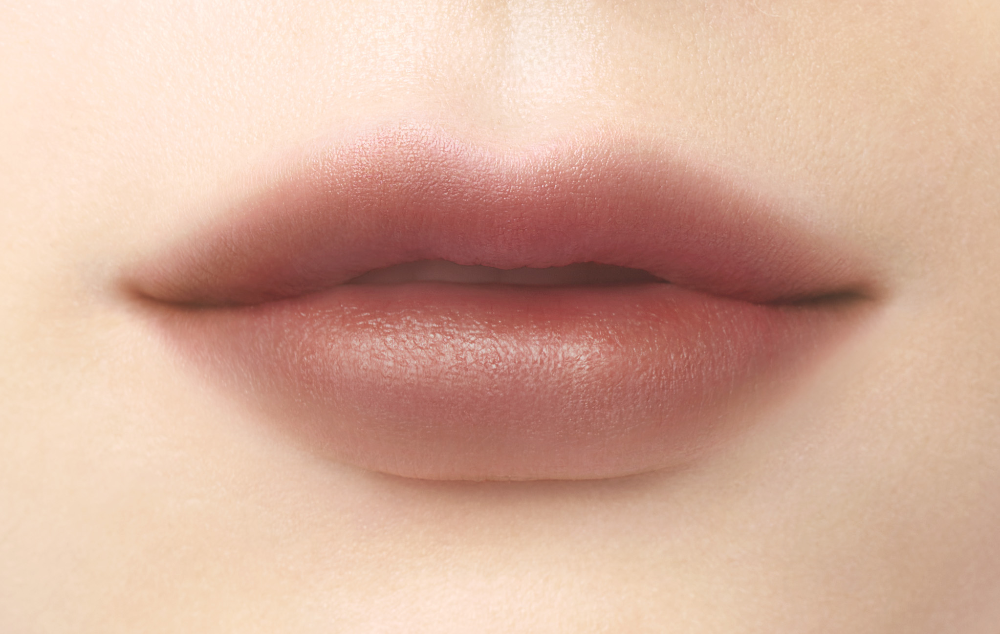 オペラ シアーマットリップスティック 04 ブラウン