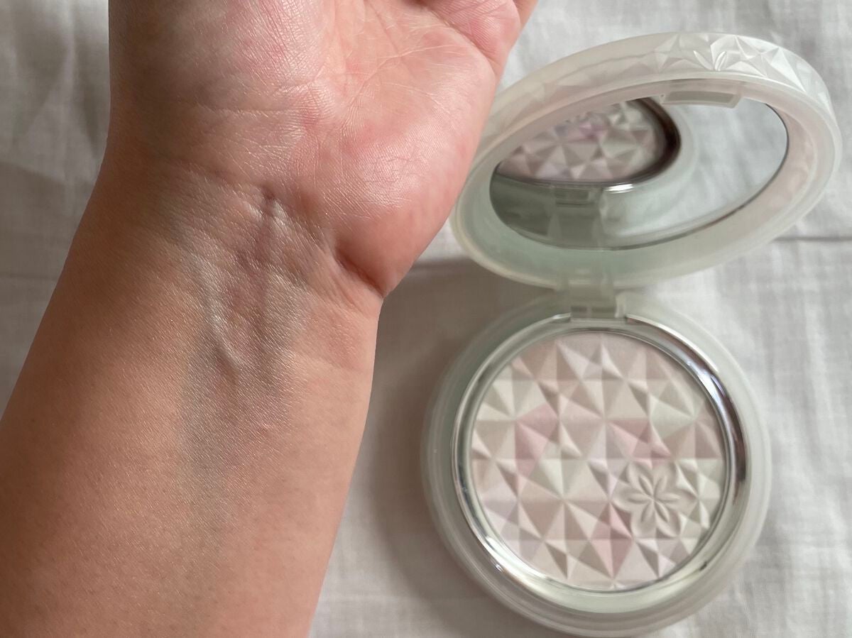 AQ オーラ リフレクター/DECORTÉ/プレストパウダーを使ったクチコミ(3枚目)