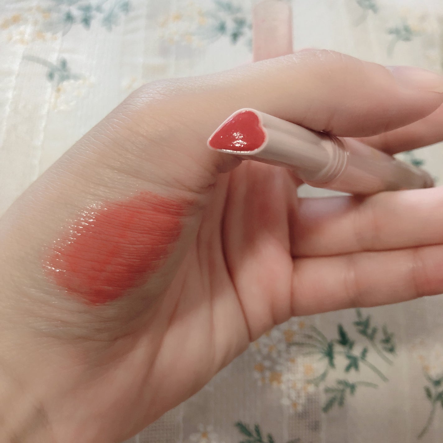 フロレット メルティーハート スティックグロス/FLORTTE/口紅を使ったクチコミ(1枚目)