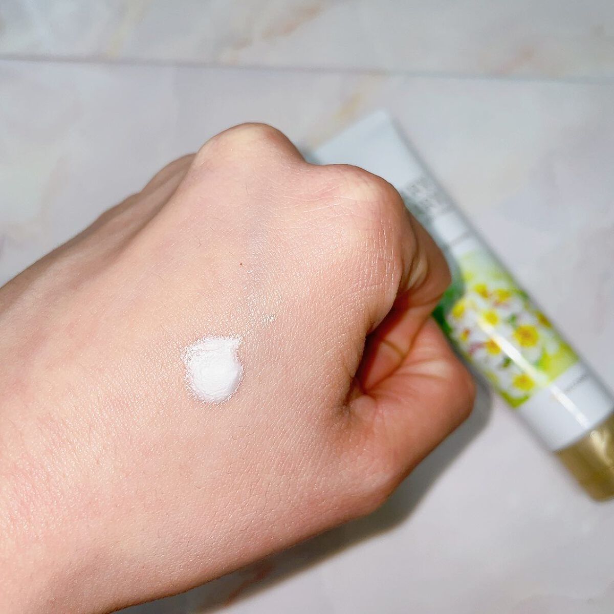 大人のハンドバーム エルブグリーンの香り/ハリーハリー/ハンドクリームを使ったクチコミ(2枚目)