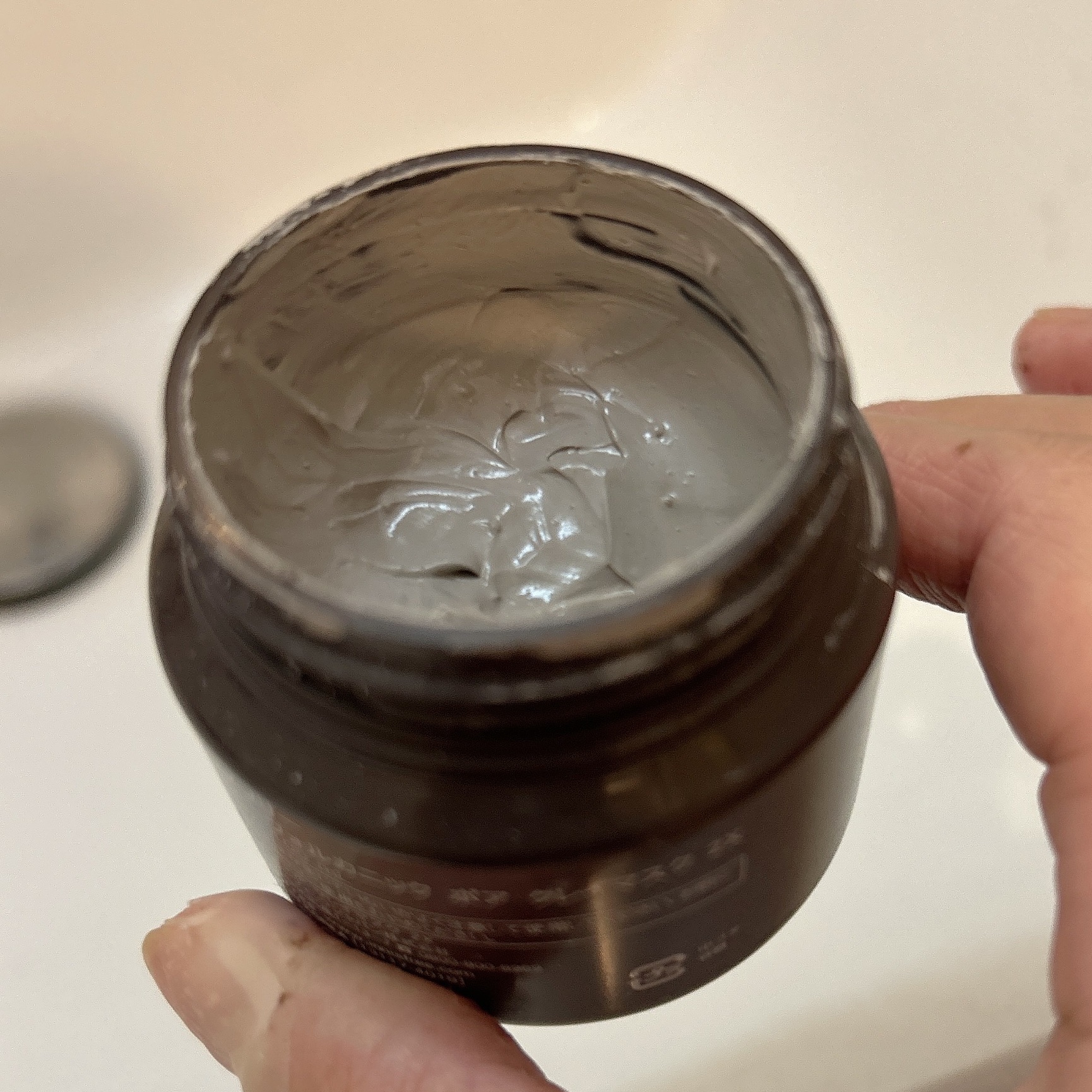 スーパーヴォルカニック　ポア　クレイマスク 100mL（旧）/innisfree/洗い流すパック・マスクを使ったクチコミ（2枚目）