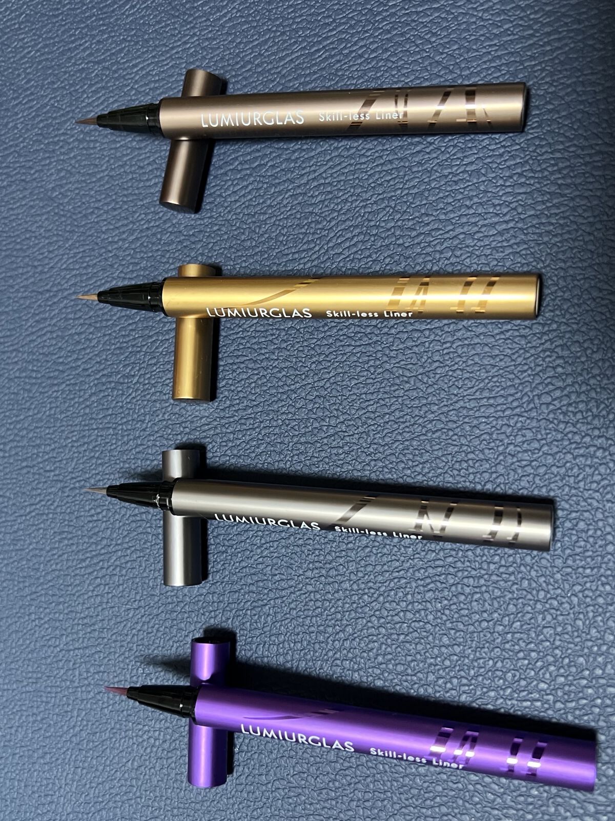 スキルレスライナー/LUMIURGLAS/リキッドアイライナーを使ったクチコミ（2枚目）