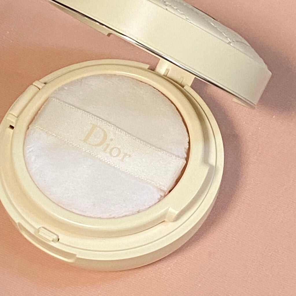 ディオールスキン フォーエヴァー クッション パウダー/Dior/ルースパウダーを使ったクチコミ(2枚目)