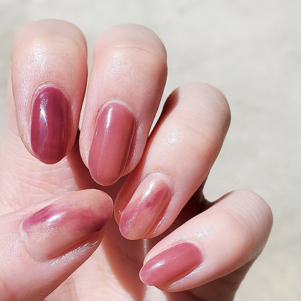 カラークラブ D297 Cranberry Jam/Forsythe/マニキュアを使ったクチコミ（3枚目）