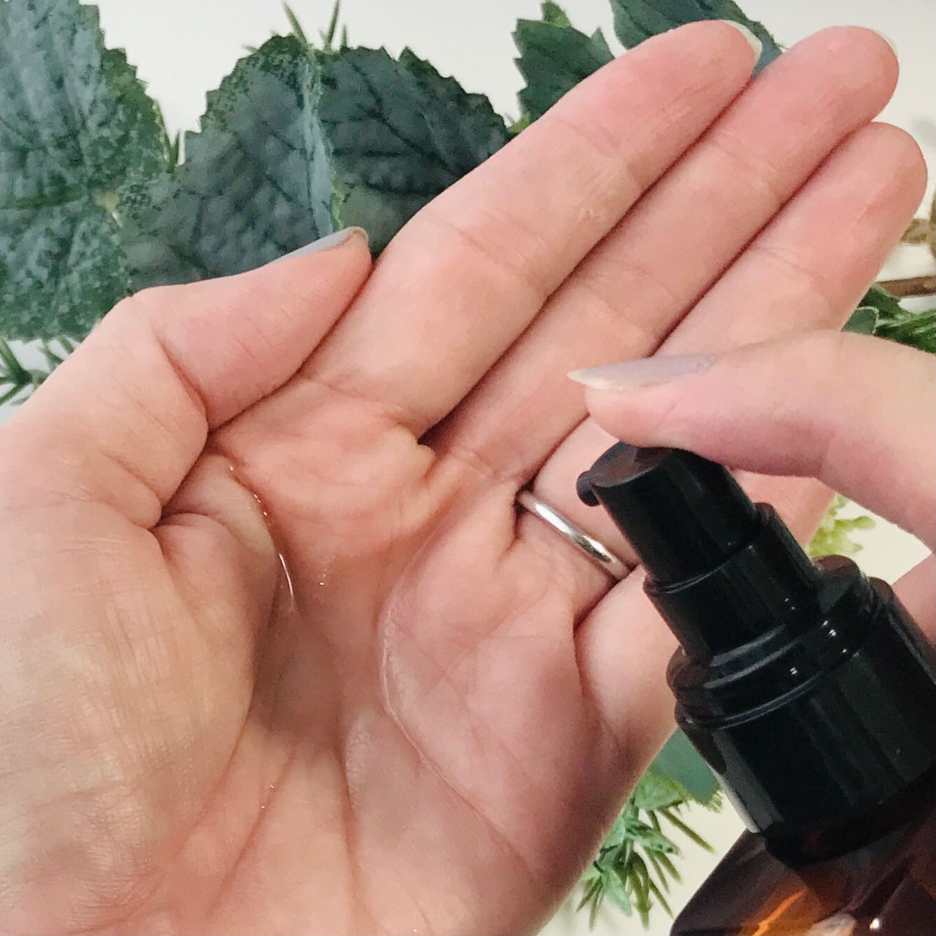 オーガニックヘアオイル フレッシュティーの香り/ハーバルリーフ/ヘアオイルを使ったクチコミ（3枚目）