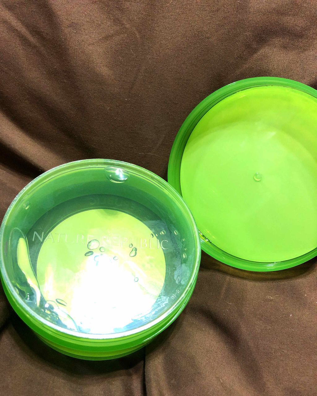 マイルド＆モイスチャーアロエジェル/ネイチャーリパブリック/ボディローションを使ったクチコミ（3枚目）