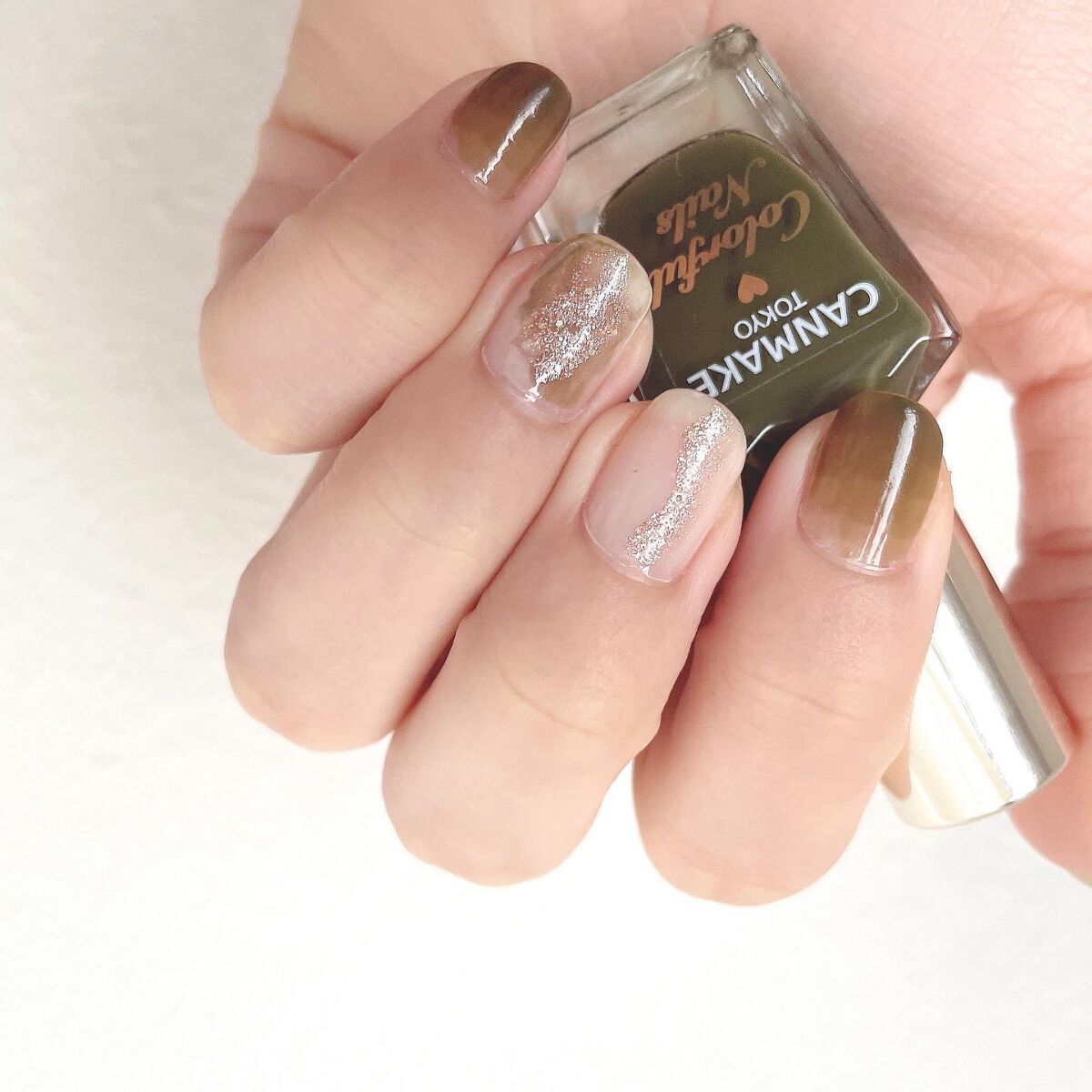 カラフルネイルズ/キャンメイク/マニキュアを使ったクチコミ（2枚目）