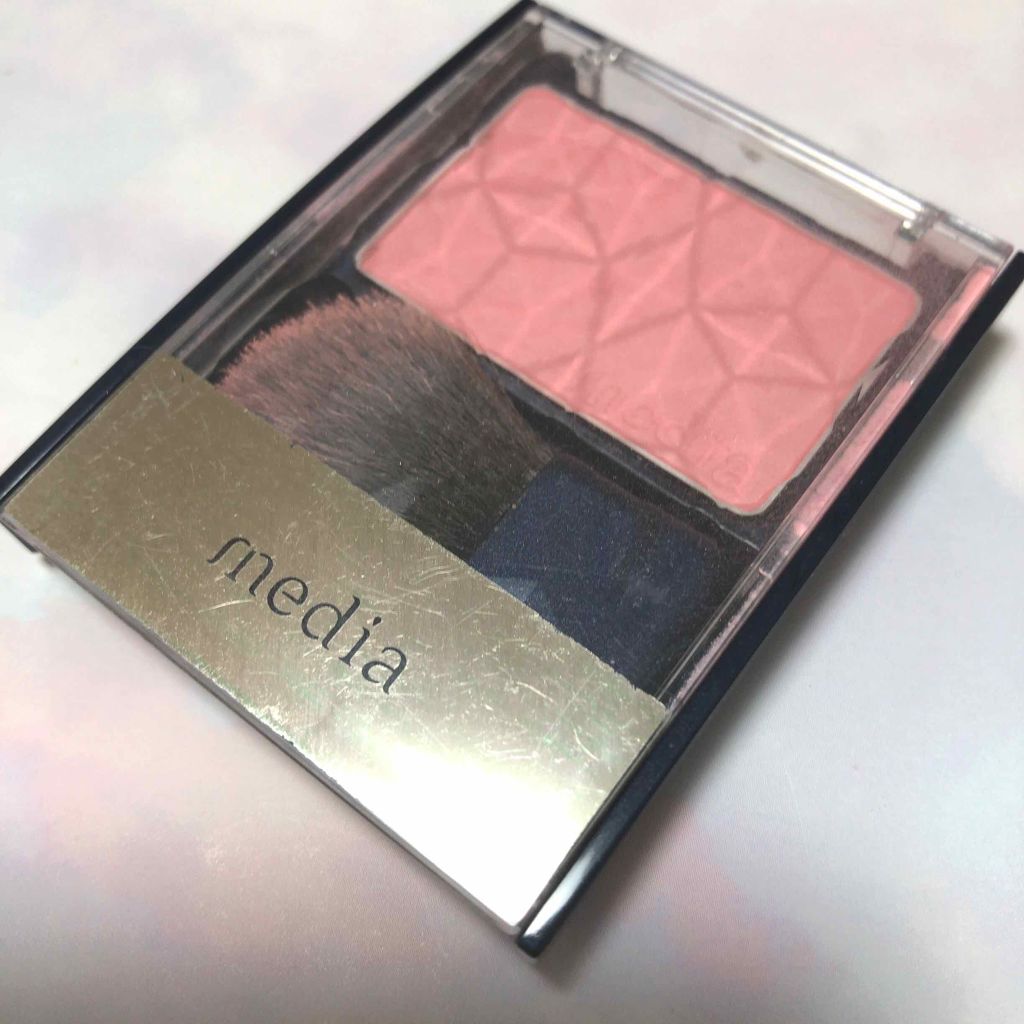 ブライトアップチークN/media/パウダーチークを使ったクチコミ(1枚目)