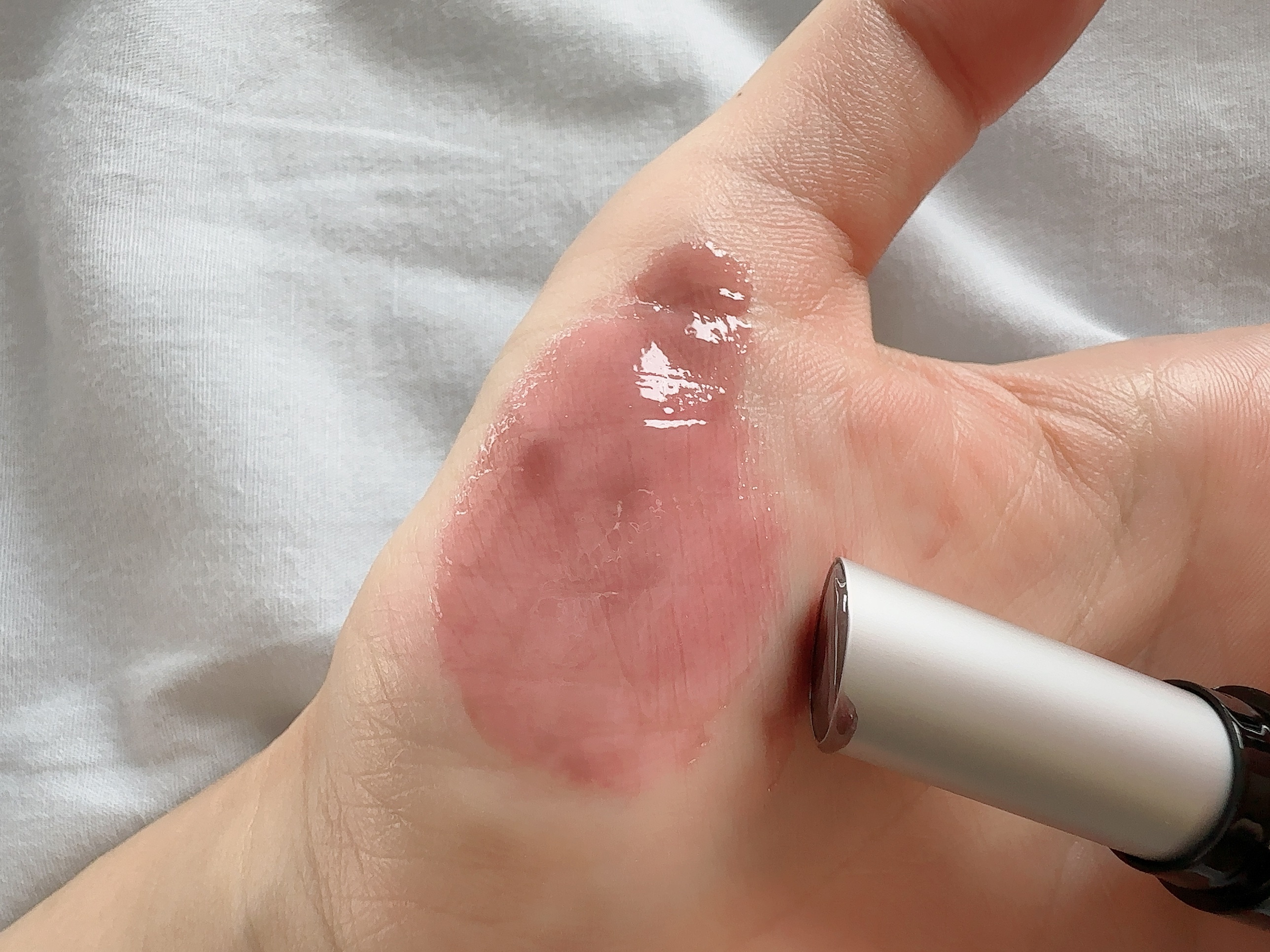 ジューシーラスティングティント 25 ベアグレープ（INAPSQUAREコラボ）/rom&nd/リップティントを使ったクチコミ（3枚目）