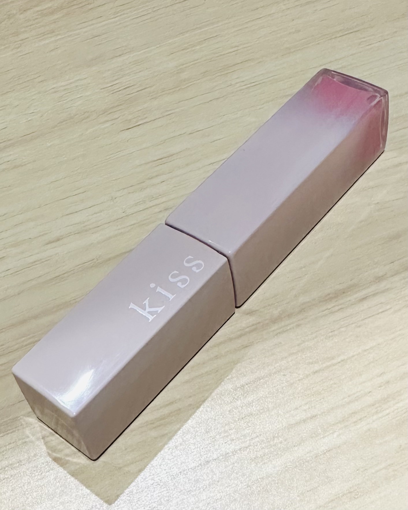 プレゼントに当たったので使うのが楽しみ♡
カラーはハートキャッチャーです☺️

くすみのないピンク系のカラーが
出たのでとっても嬉しい！！