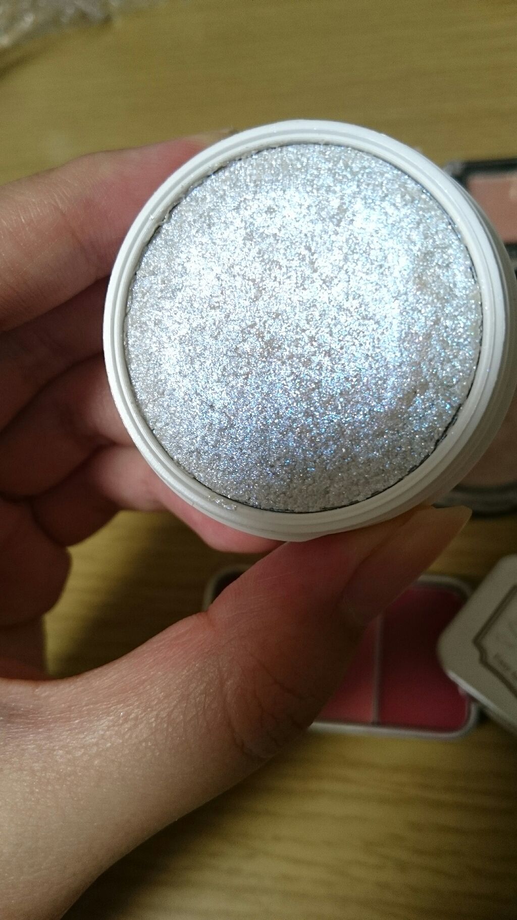 ベイクドハイライター/e.l.f. Cosmetics/パウダーハイライトを使ったクチコミ（2枚目）