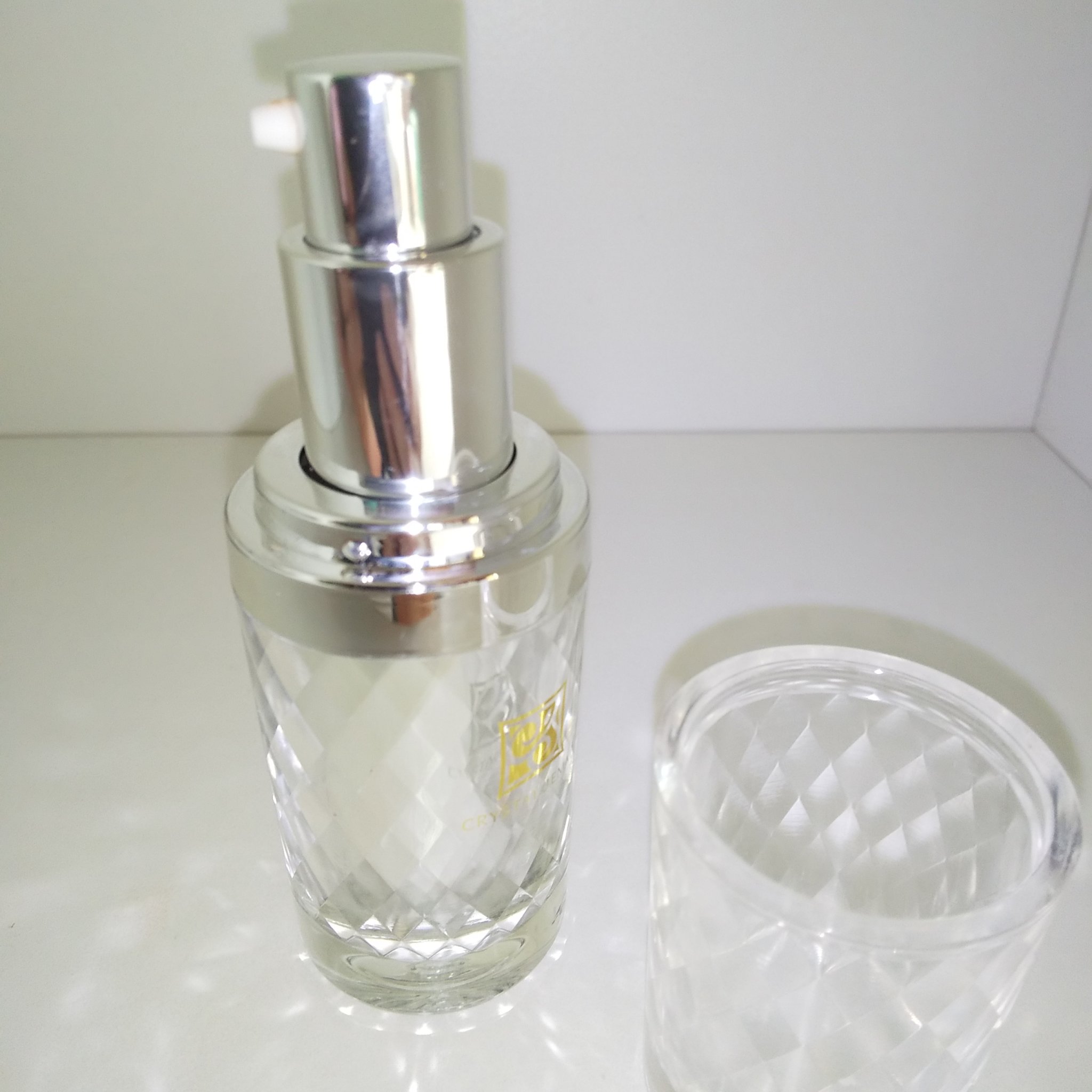 クリスタルジェミー つやリンクルファンデーションのクチコミ「つやリンクルファンデーション
クリスタルジェミー

チェンジ
#ショップチャンネル  で購入
.....」（1枚目）