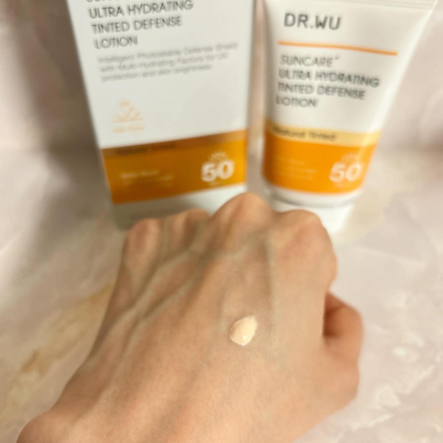 サンスクリーン+モイスト(色付き)<日焼け止め>/DR.WU/日焼け止めローションを使ったクチコミ(3枚目)