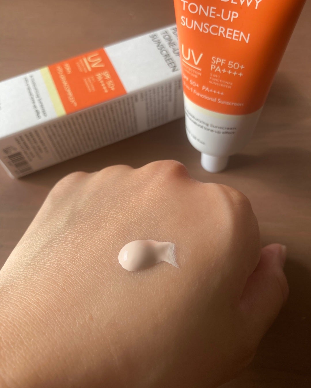 PDRNデューイートーンアップサンスクリーン/Genabelle/日焼け止めミルクを使ったクチコミ(3枚目)