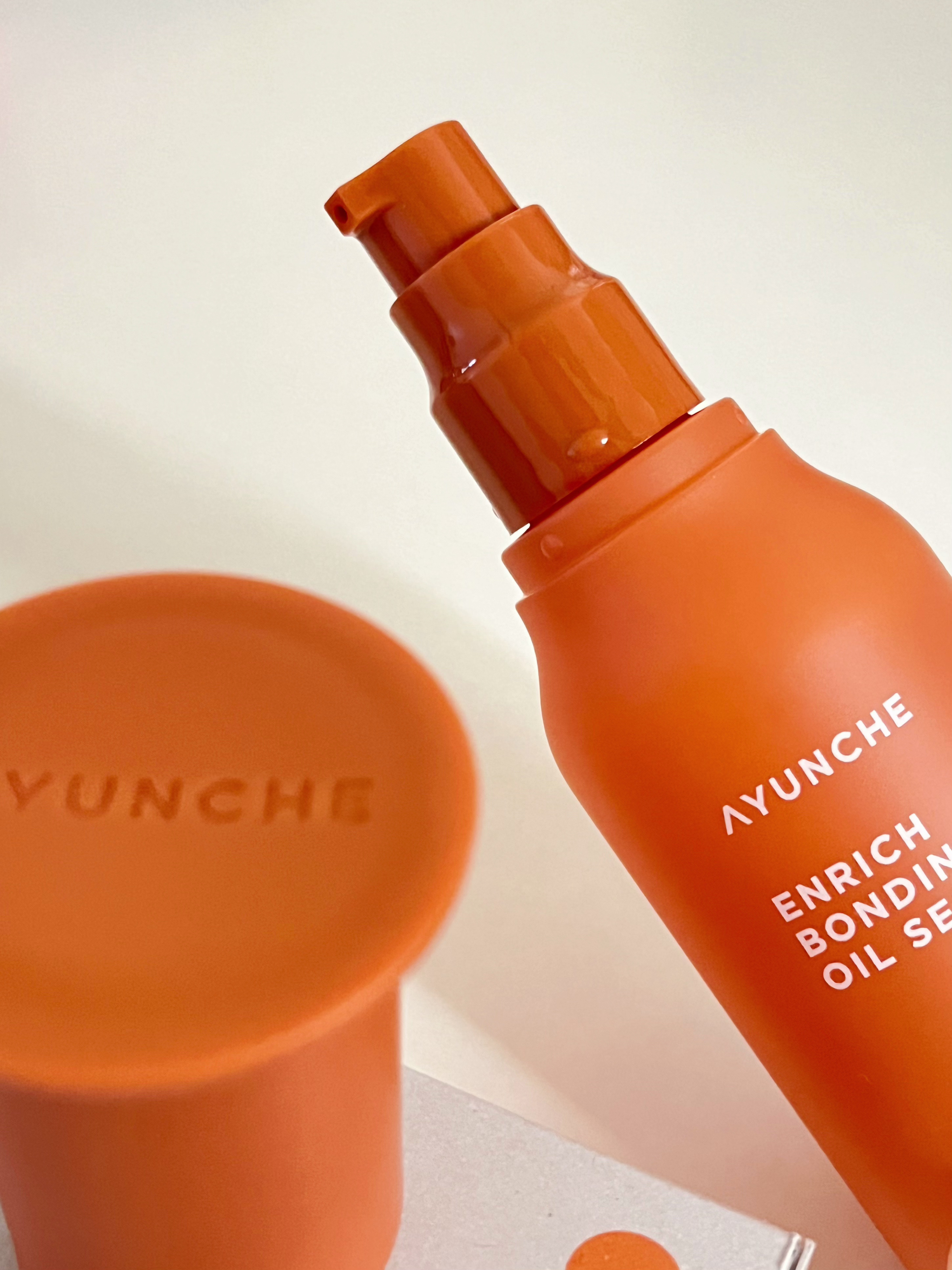 AYUNCHE エンハンシングシルキーオイルのクチコミ「＿＿＿ AYUNCHE ＿＿＿＿＿
 ENRICH BONDING OIL SERUM

オイ.....」（2枚目）