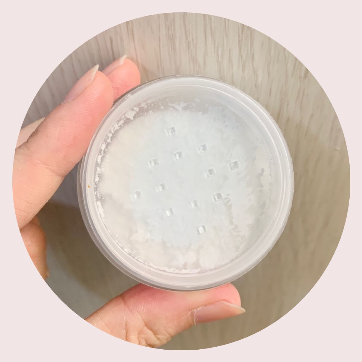 ポアセバムパウダー/One-day's you/ルースパウダーを使ったクチコミ(2枚目)