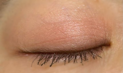 エスト ノーブル ブライト アイシャドウ/est/パウダーアイシャドウを使ったクチコミ(4枚目)