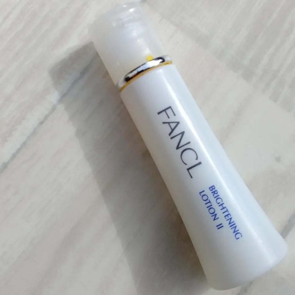 ブライトニング 化粧液 II しっとり<医薬部外品>/ファンケル/化粧水を使ったクチコミ(2枚目)