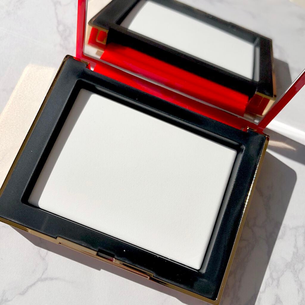 ライトリフレクティングセッティングパウダー プレスト N/NARS/プレストパウダーを使ったクチコミ(2枚目)