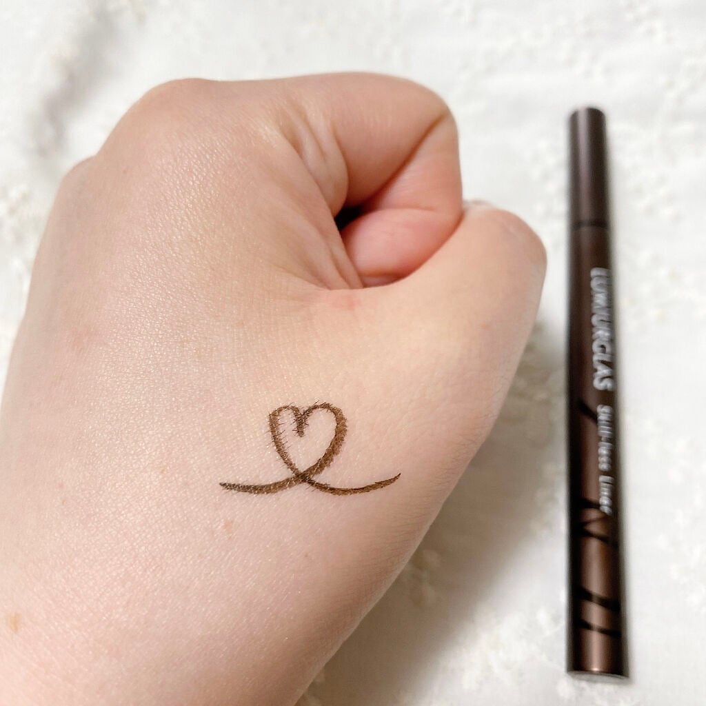 スキルレスライナー/LUMIURGLAS/リキッドアイライナーを使ったクチコミ(3枚目)