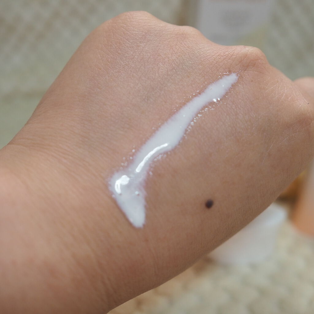 ベネフィーク クリア UV エッセンス（ＵＶ＆ＩＲ）/BENEFIQUE/日焼け止めローションを使ったクチコミ（2枚目）