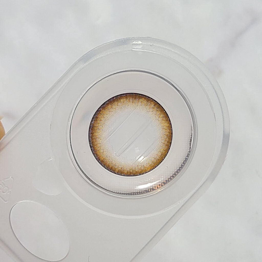 フラワーアイズ ワンデー/株式会社ビューフロンティア/ワンデー(1DAY)カラコンを使ったクチコミ(5枚目)