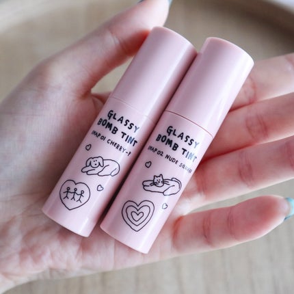 グラッシーボムティント/&nd by rom&nd/リップティントを使ったクチコミ(2枚目)