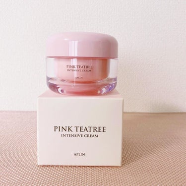 PINK TEATREE💗💗💗
.
.
ピンクティーツリークリーム✨
お試しさせていただきました💕
.
洗顔後のスキンケアの最終段階で使います！
.
朝は、乾いたお肌に水分補修！
夜は、全顔の集中ケアに