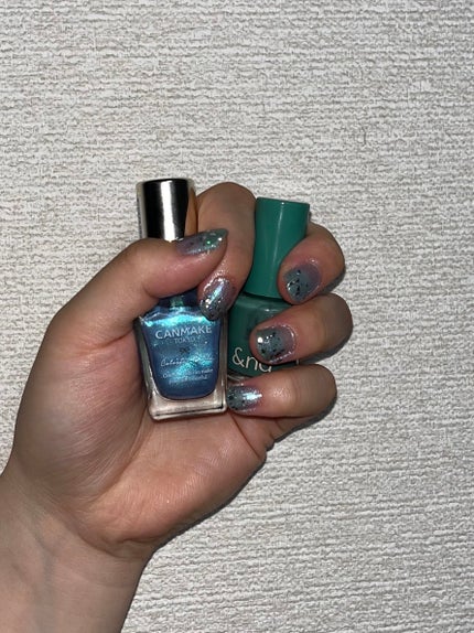 カラフルネイルズ/キャンメイク/マニキュアを使ったクチコミ(2枚目)