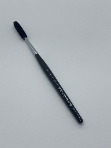 shu uemura マスカラ ブラシ コーンのクチコミ「shu uemura
マスカラ ブラシ コーン

マスカラをつけた後まつ毛をとかすのに
ちょう.....」（2枚目）