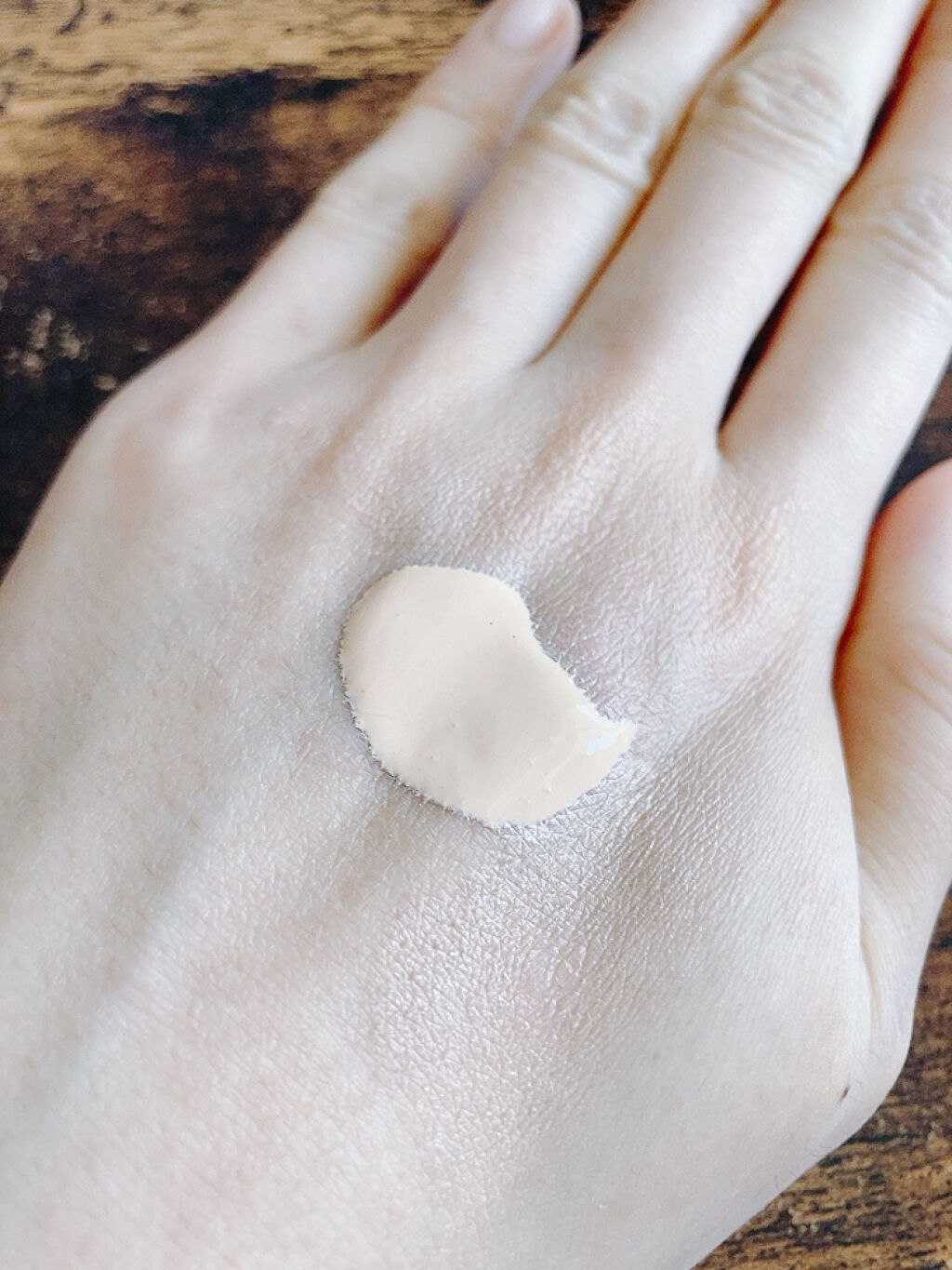 皮脂テカリ防止下地 保湿タイプ/CEZANNE/化粧下地を使ったクチコミ（2枚目）