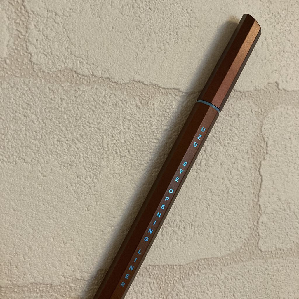 EYE OPENING LINER/UZU BY FLOWFUSHI/リキッドアイライナーを使ったクチコミ（1枚目）