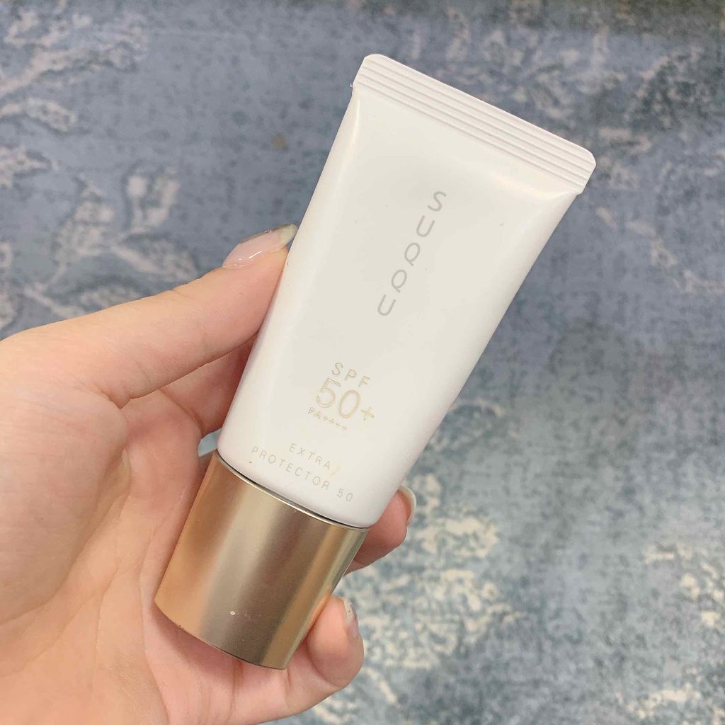スックのエクストラプロテクター50
日焼け止め

今年発売された日焼け止めで
とにかく驚きなのはみずみずしさと、軽さ！

いままではrmkのUVフェイスプロテクターを使っていましたが、こちらのアイテムはより軽くてスキンケアのような感覚で使え