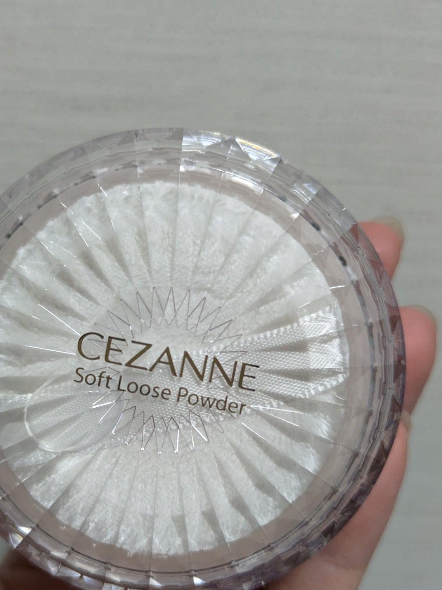 うるふわ仕上げパウダー/CEZANNE/ルースパウダーを使ったクチコミ(2枚目)