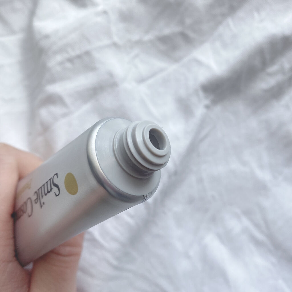 Smile Cosmetique プレミアム ホワイトニングポリッシュのクチコミ「毎日コーヒーや紅茶を飲むので、歯の印象がくすんで見えないか気になっていました。

そこで！
こ.....」（2枚目）