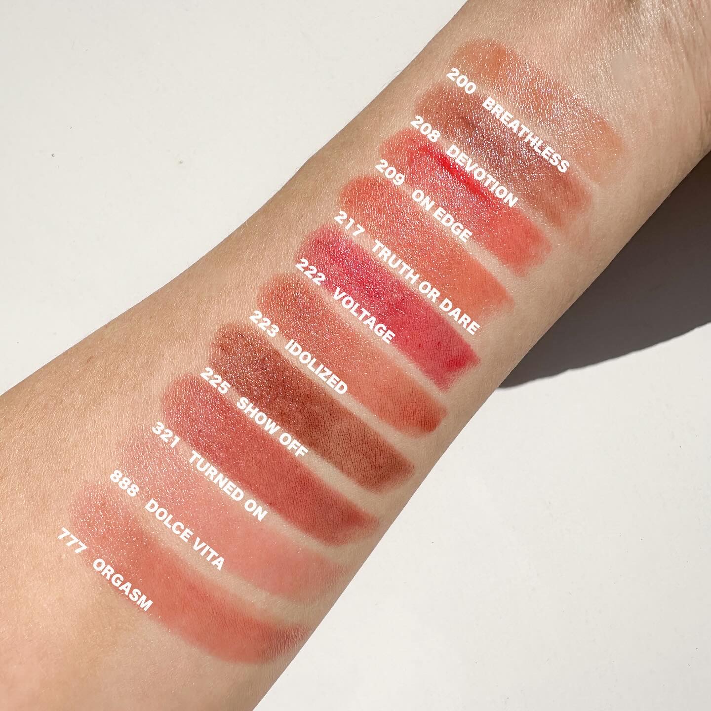 アフターグロー　センシュアルシャイン　リップスティック 217 TRUTH OR DARE/NARS/口紅を使ったクチコミ（2枚目）