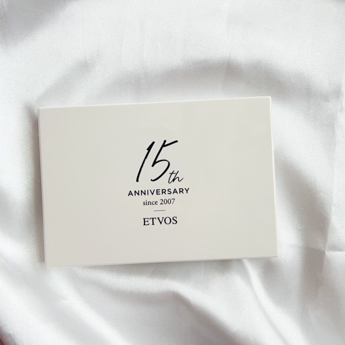 15thアニバーサリーミネラルアイ＆チークカラーパレット/エトヴォス/アイシャドウパレットを使ったクチコミ（2枚目）