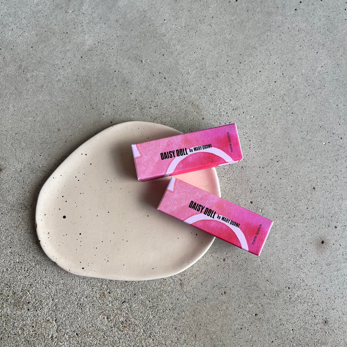 マットリップスティック/DAISY DOLL by MARY QUANT/口紅を使ったクチコミ(4枚目)