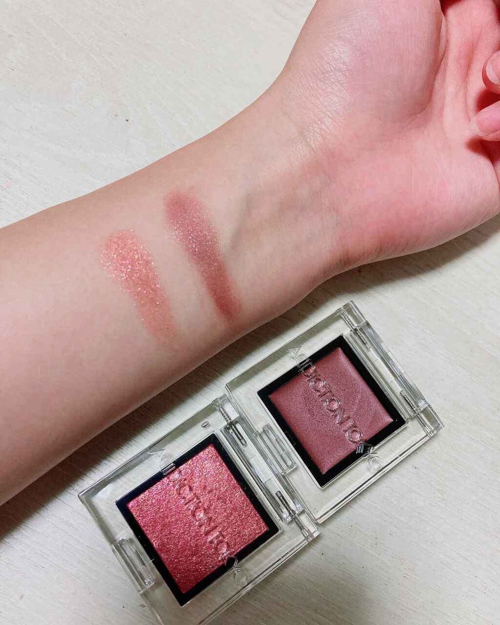 アディクション ザ アイシャドウ スパークル/ADDICTION/単色アイシャドウを使ったクチコミ（1枚目）