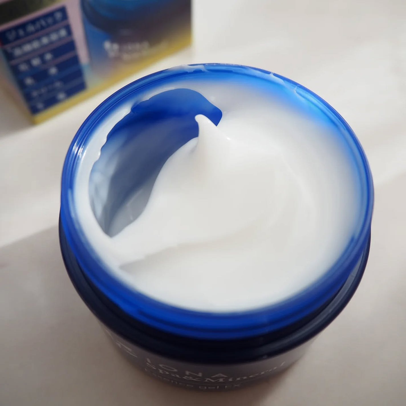 エッセンス ジェル EX/イオナ スパ&ミネラル/オールインワン化粧品を使ったクチコミ(3枚目)