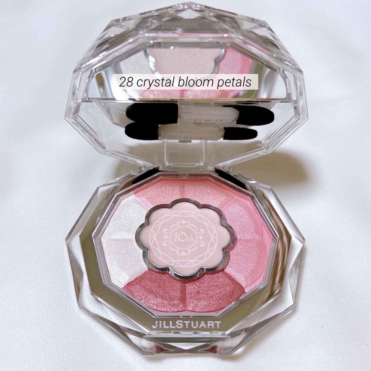 ジルスチュアート クリスタルブルーム ブルームクチュール アイズ/JILL STUART/アイシャドウパレットを使ったクチコミ(3枚目)