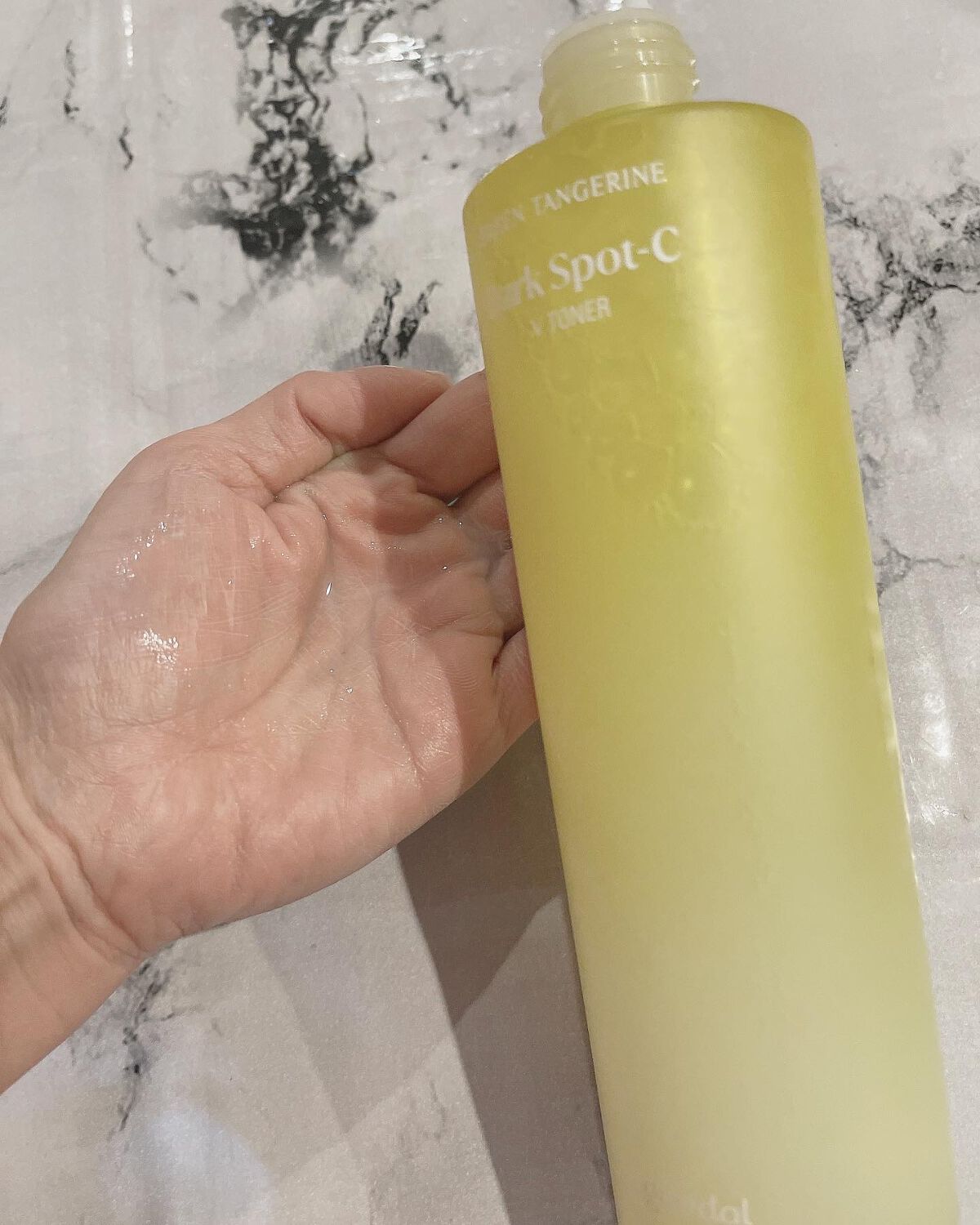 フォロバ100‼️インスタから投稿 on LIPS 「日本でも人気の高い韓国コスメブランドCLIO(クリオ)から誕生..」(2枚目)