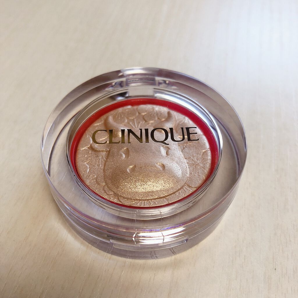 チーク ポップ ハイライター ゴールド セレブレーション ポップ/CLINIQUE/パウダーハイライトを使ったクチコミ(2枚目)