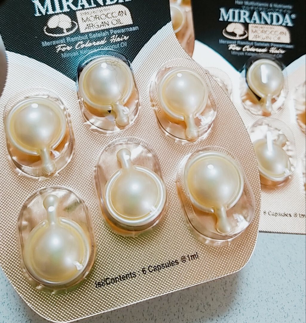 ヘアビタミン カラーケアヘアオイル/MIRANDA/ヘアオイルを使ったクチコミ（2枚目）