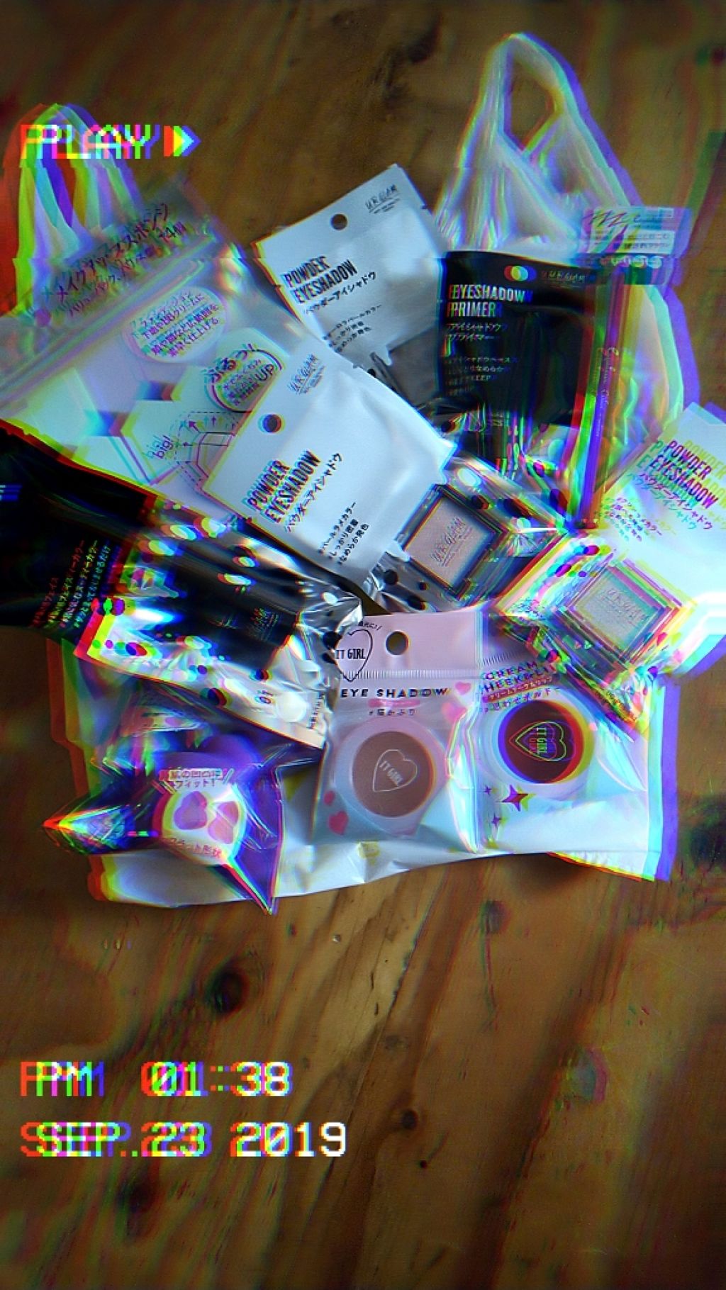 UR GLAM POWDER EYESHADOW/U R GLAM/単色アイシャドウを使ったクチコミ(1枚目)