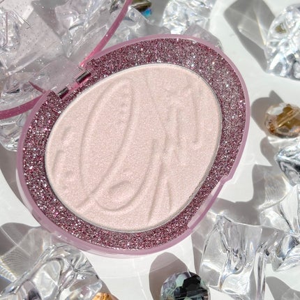 フィー グリッツストーンハイライター/fwee/パウダーハイライトを使ったクチコミ(2枚目)