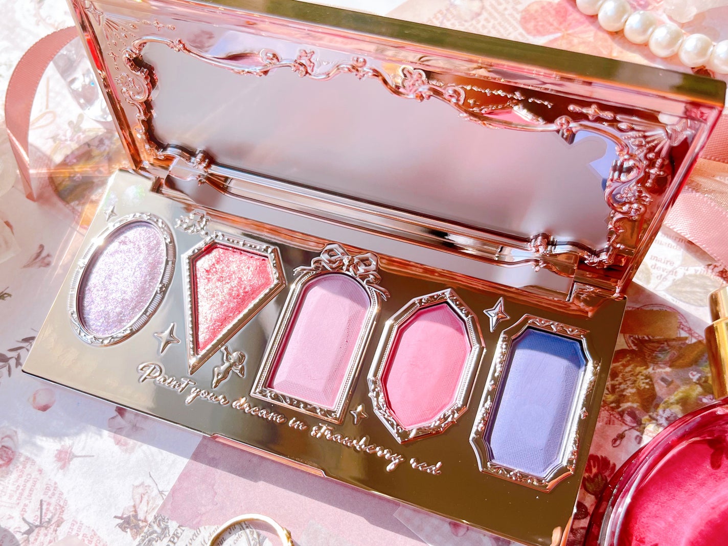 ストロベリーロココ アイシャドウパレット/FlowerKnows/アイシャドウパレットを使ったクチコミ(1枚目)