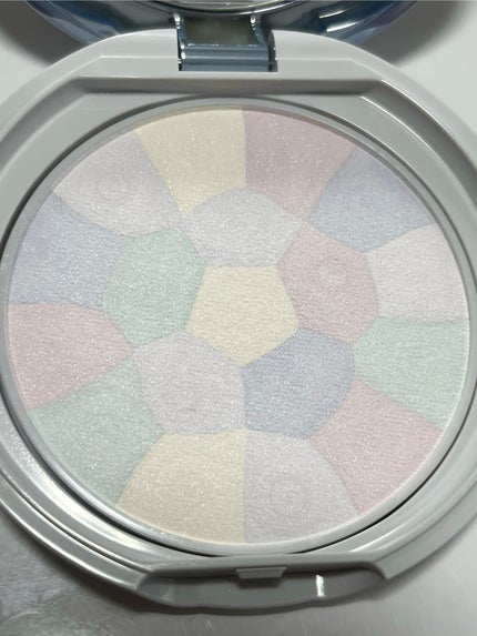 イルミネイティングフィニッシュパウダー ~Abloom~/キャンメイク/プレストパウダーを使ったクチコミ(2枚目)