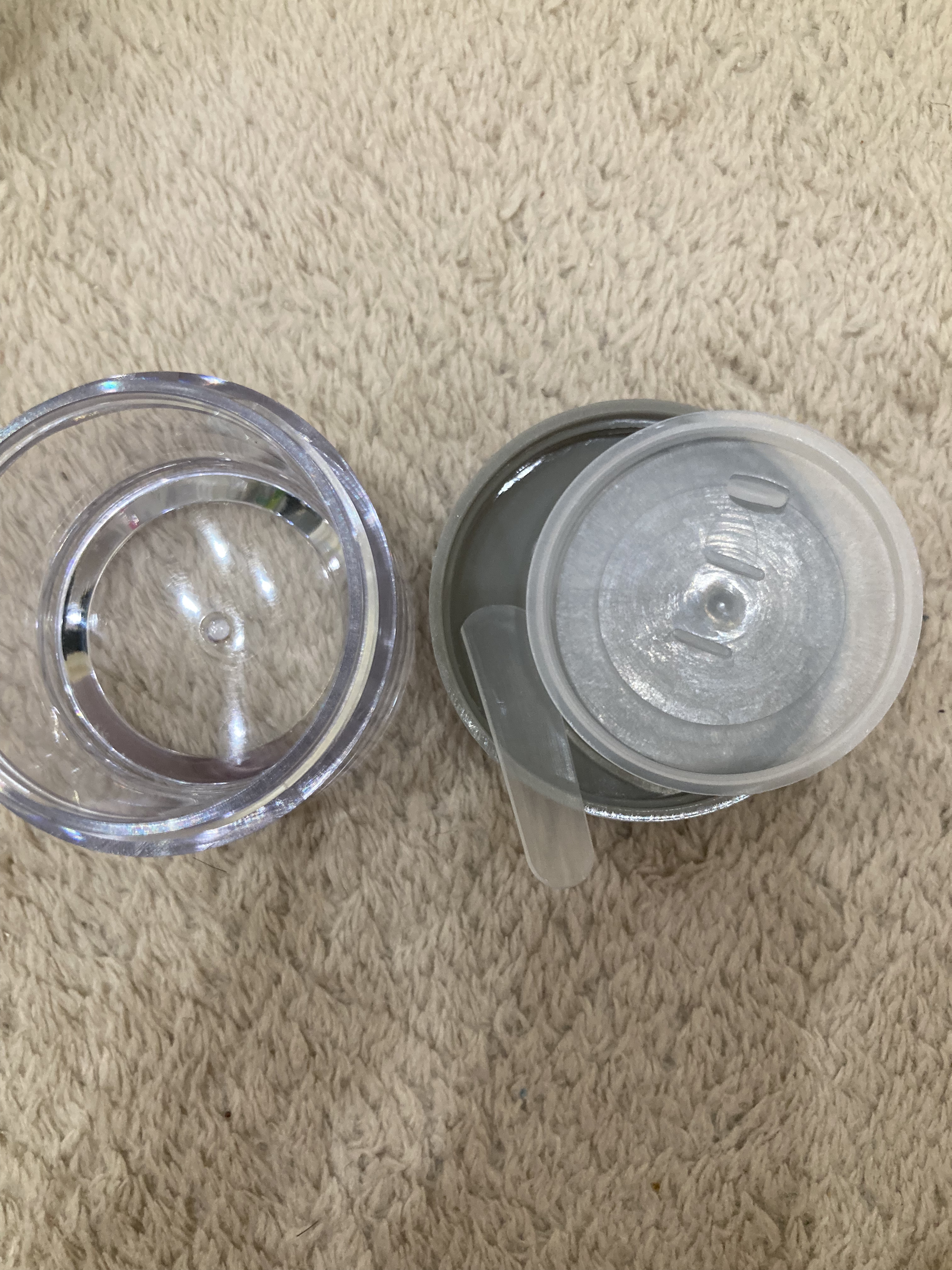 プリズム・リーブル No.1 パステル・シフォン/GIVENCHY/ルースパウダーを使ったクチコミ（2枚目）