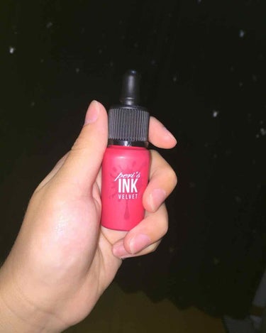 peripera
INK VELVET  04


このティントすっっごく色持ちが良くて、食べたり飲んだりしても全然落ちなくて半日以上持つ優れもの!!

匂いは甘いにおいで無理な方にはきついかも💦
私は